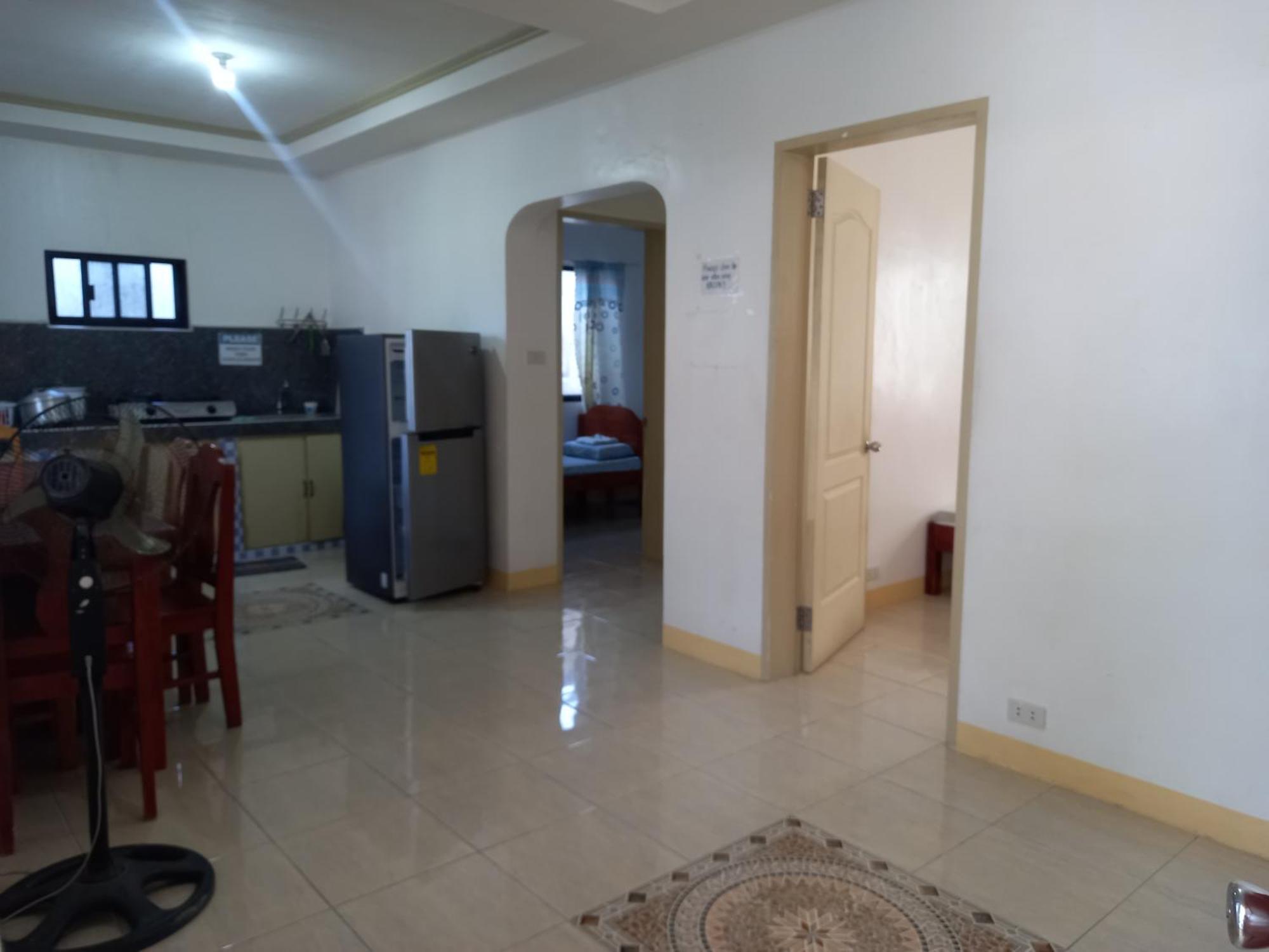 Rosita'S Cottages By The Road Moalboal Habitación foto